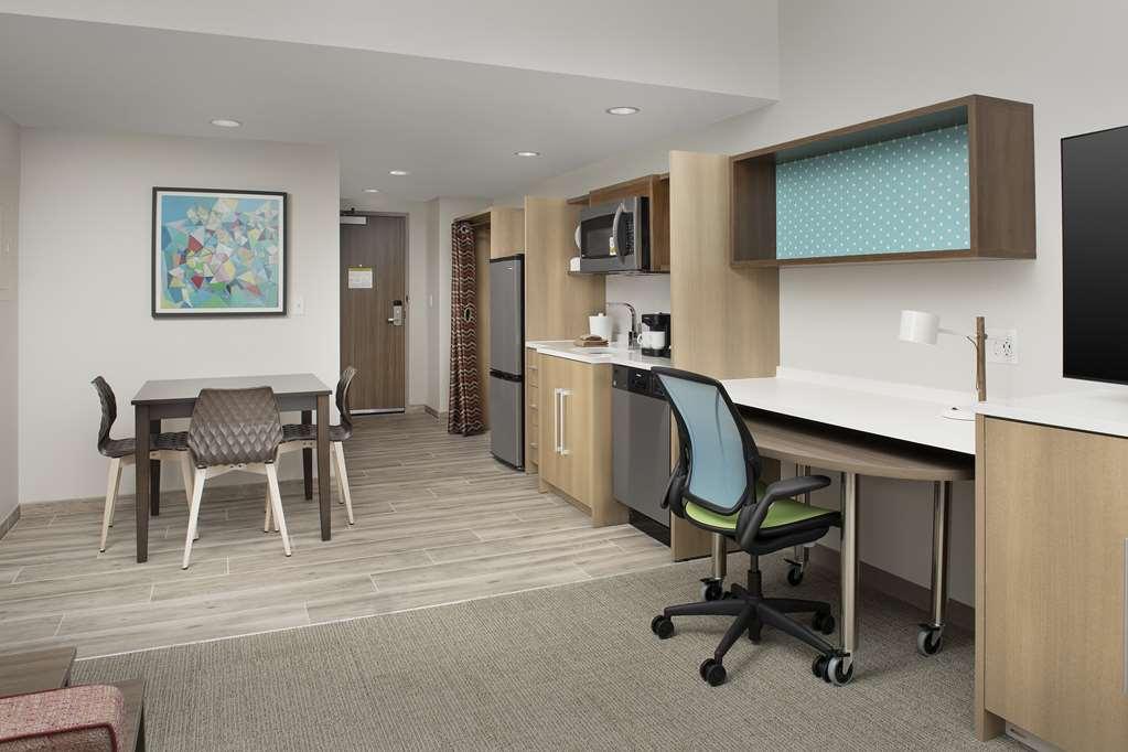 Home2 Suites By Hilton Fort Myers Airport الغرفة الصورة